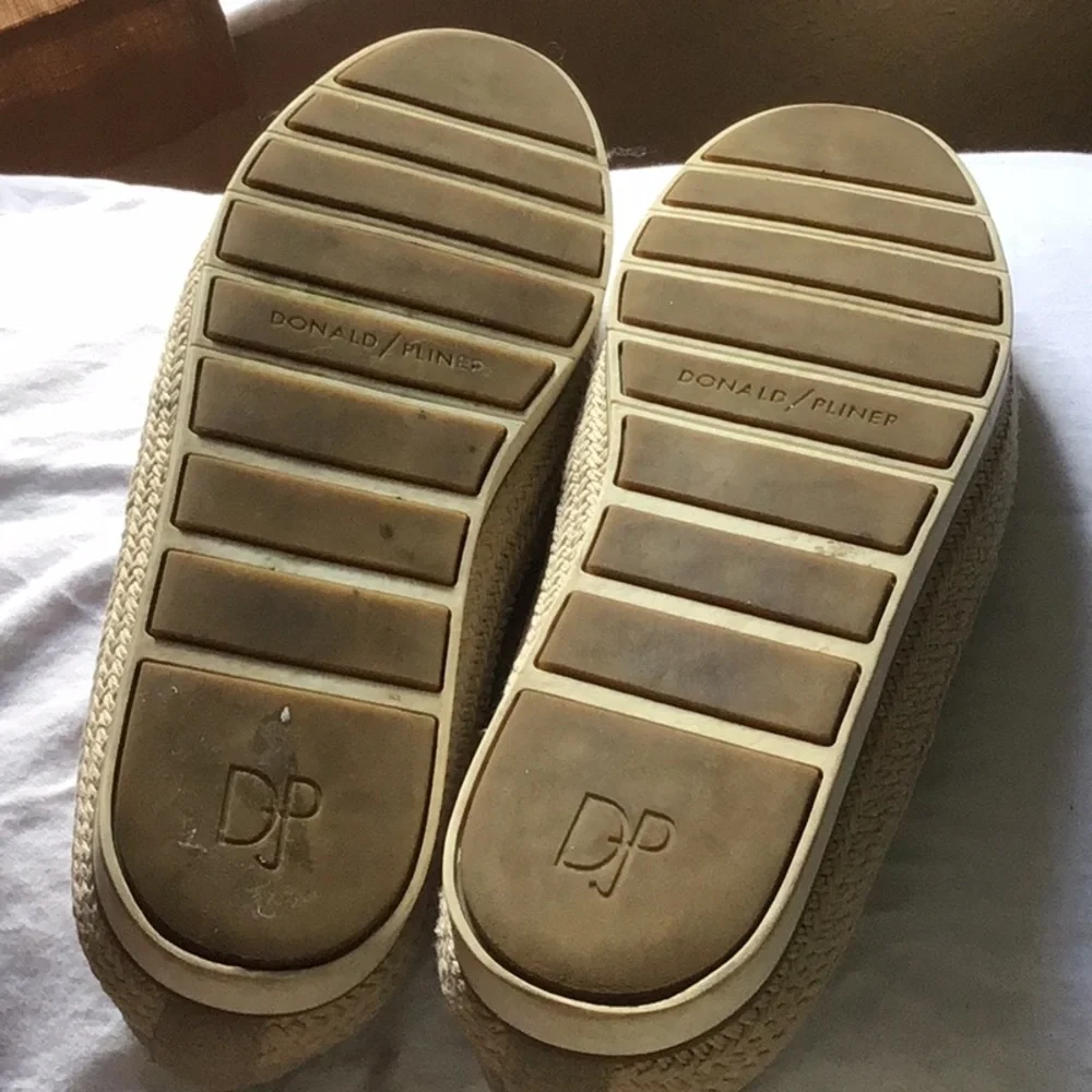 Donald Pliner Palm shoes size 9 1/2 medium - Picture 6 of 12